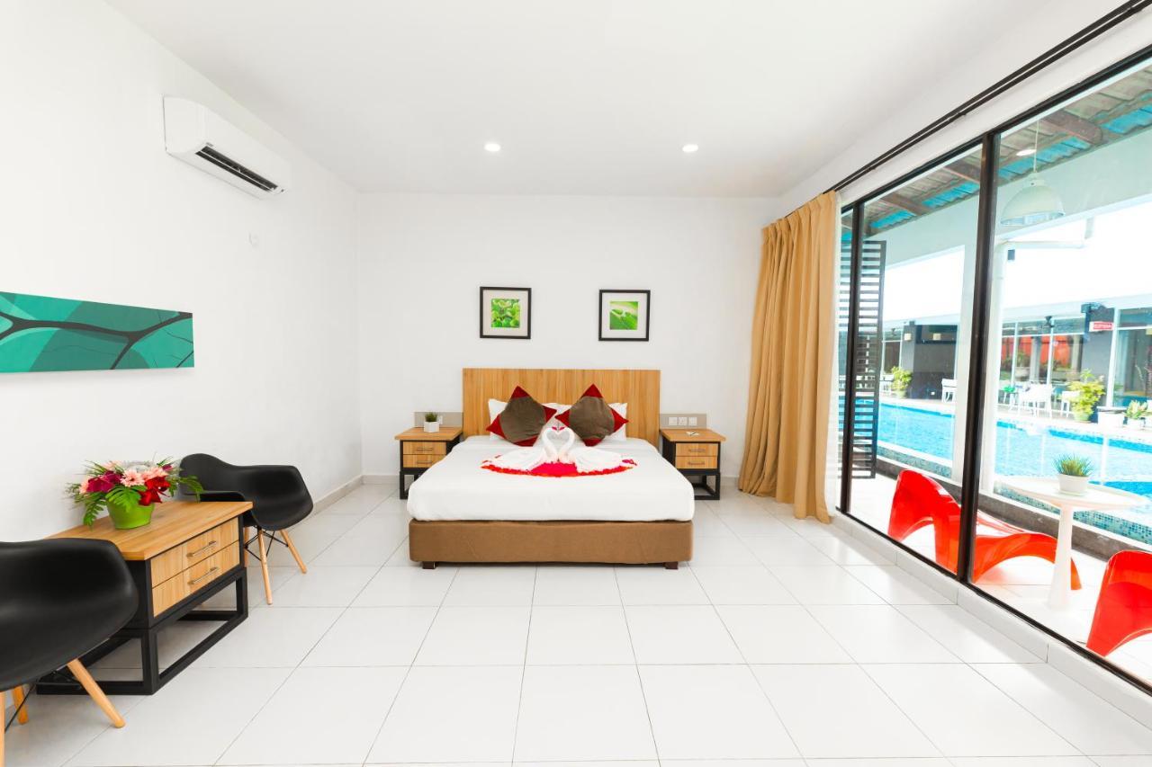 The Villa Langkawi Pantai Cenang  Eksteriør billede